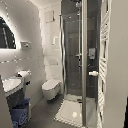 Zur Post Wellness Und Sporthotel 3*