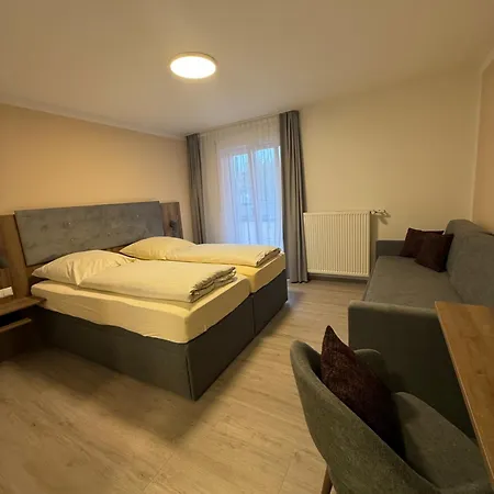 Zur Post Wellness Und Hotel 3*