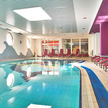 Hotel Zur Post Wellness Und Sporthotel 3*